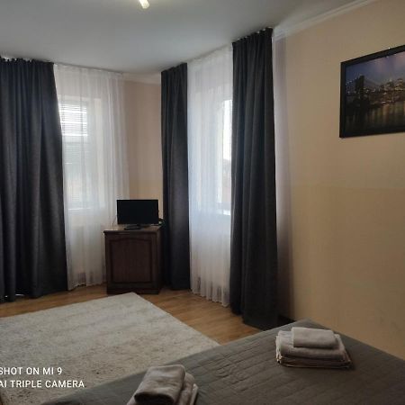 Apartments Domovik On Beregovskaya 3 Mukatjevo Eksteriør billede