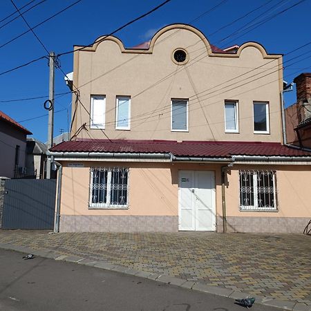Apartments Domovik On Beregovskaya 3 Mukatjevo Eksteriør billede