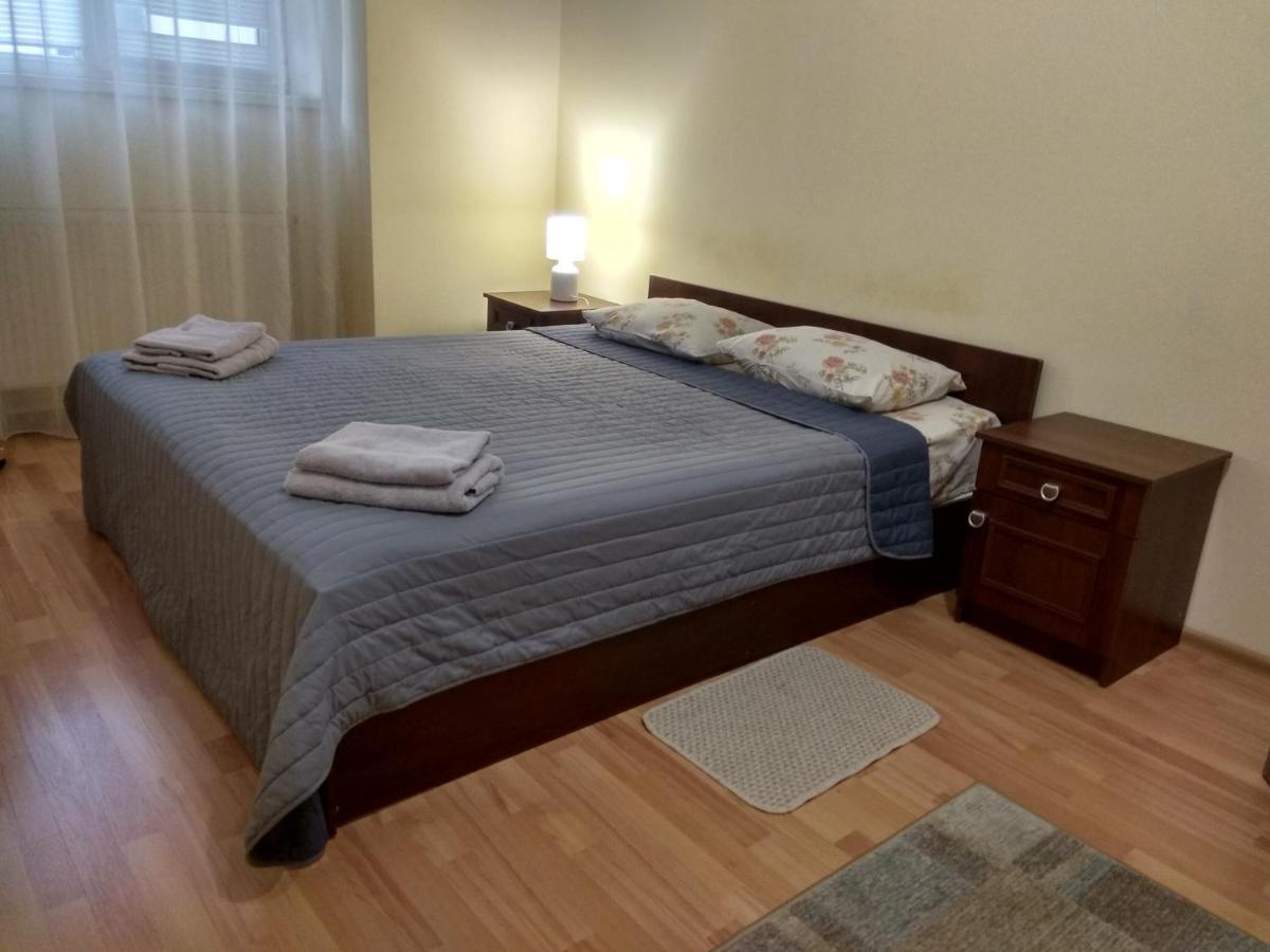 Apartments Domovik On Beregovskaya 3 Mukatjevo Eksteriør billede