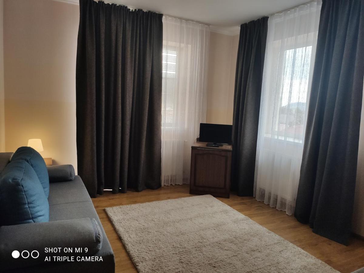 Apartments Domovik On Beregovskaya 3 Mukatjevo Eksteriør billede