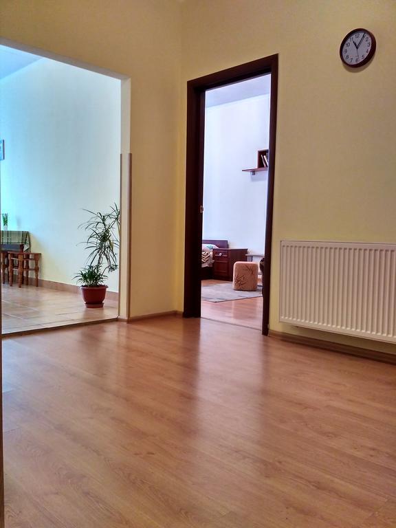 Apartments Domovik On Beregovskaya 3 Mukatjevo Eksteriør billede